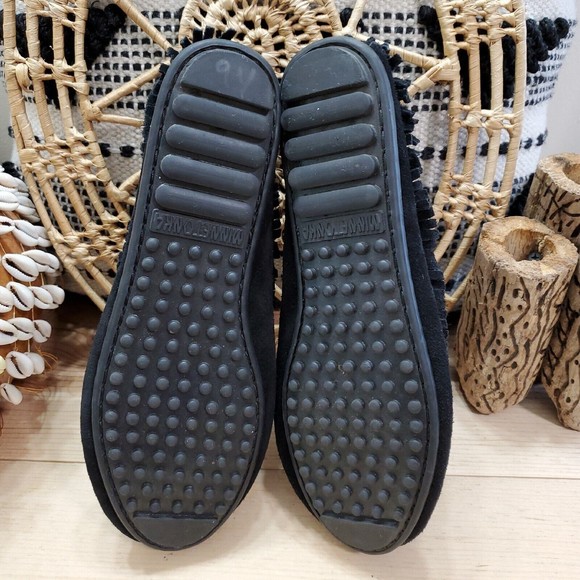 Minnetonka Moccasin Ankle Boots Stud Fringe Suede Black Lace Hard Sole Sz 8 Boho - Picture 8 of 13